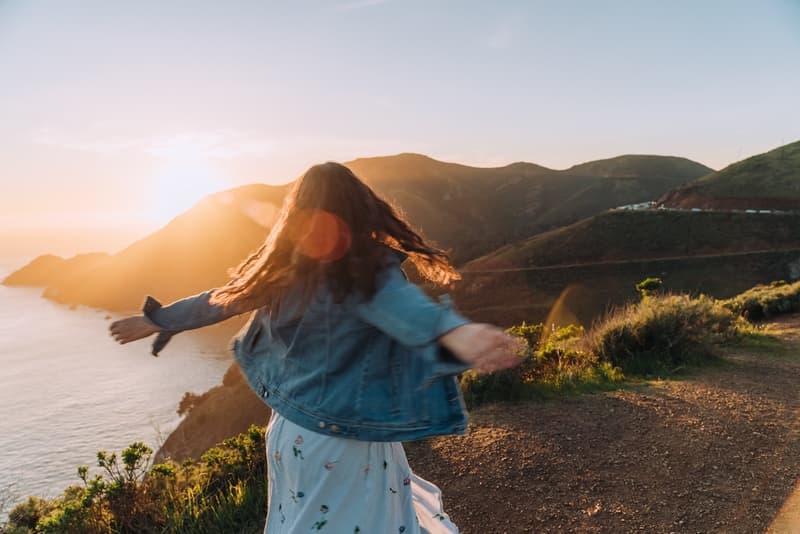 Happy-travel-woman image